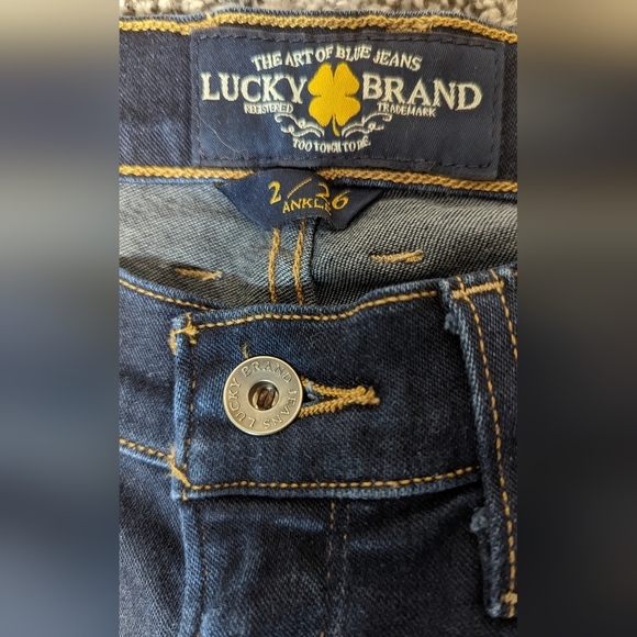 Lucky Brand Jeans - Picture 4 of 8